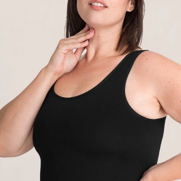 Variety of New Shapermint Essentials All Day Every Day Scoop Neck Cami/Tanks - Picture 10 of 15